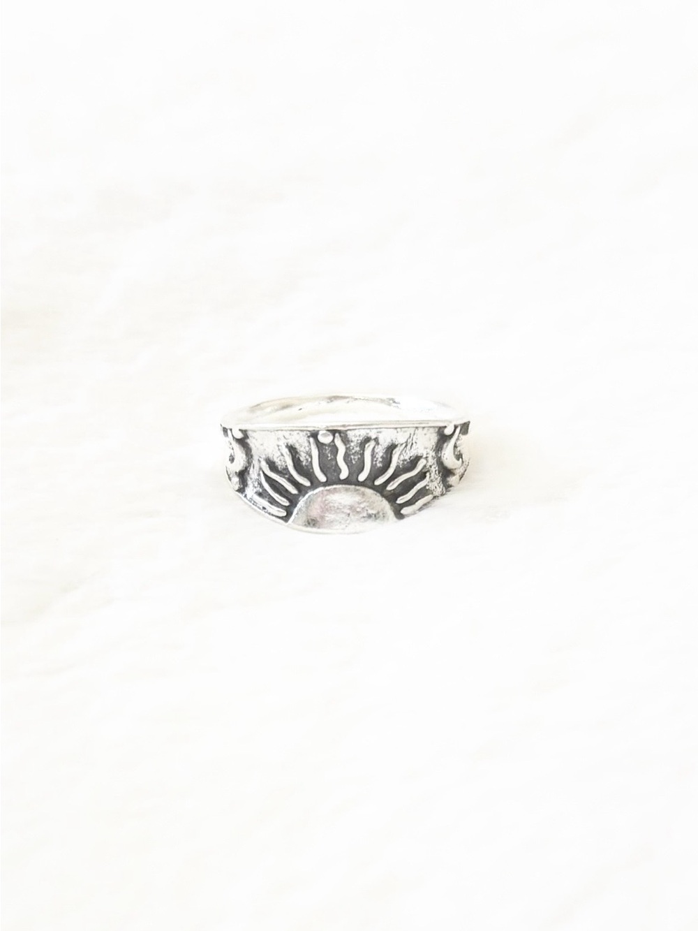 5/$15 🩷 MUST BUNDLE Sunrise Motif Silver Tone Ring